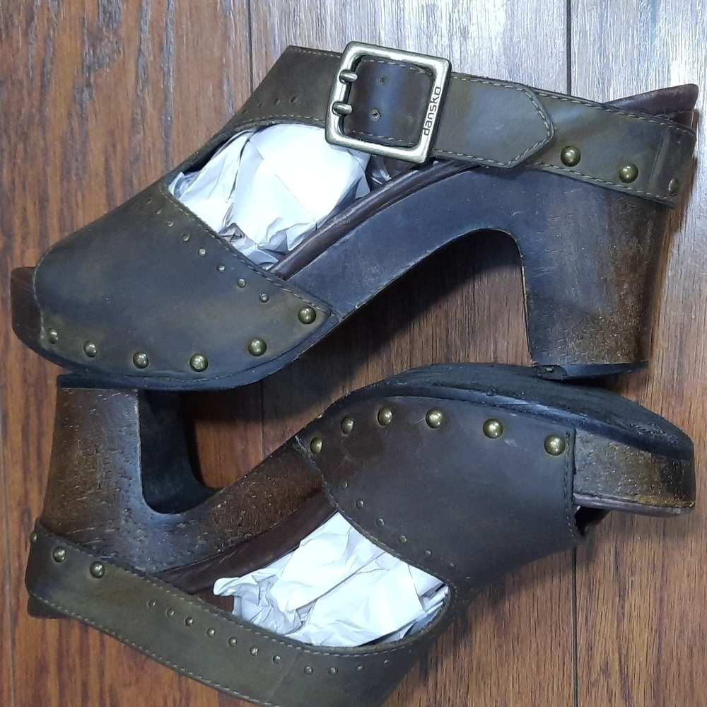 Dansko Ripley Brown Leather Studded Peep toe Sandals - Picture 7 of 7